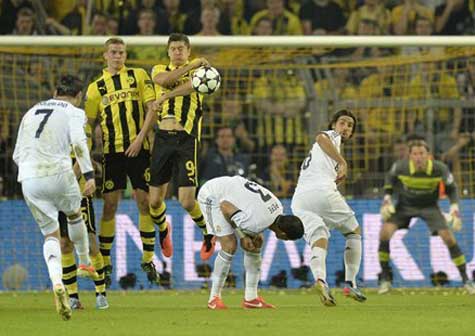 Lewandowski y el Dortmund dejan al Real Madrid herido de muerte