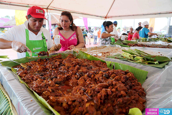 Más de 8 mil nicaragüenses disfrutan del almíbar más grande en puerto Salvador Allende