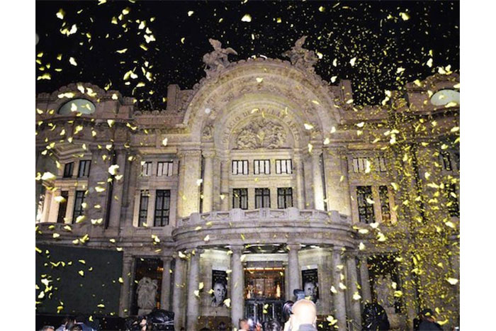 Mariposas amarillas le dieron a Gabo un jubiloso adiós en México