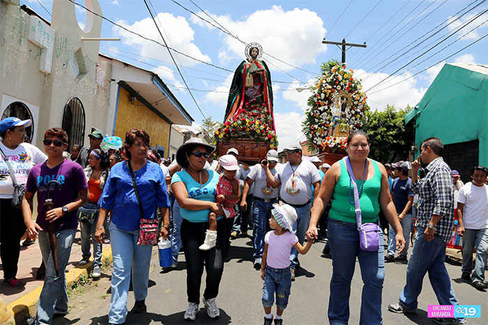 Sanmarqueños celebran a su Santo Patrono en el tradicional Tope de los Santos