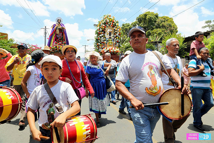 Sanmarqueños celebran a su Santo Patrono en el tradicional Tope de los Santos