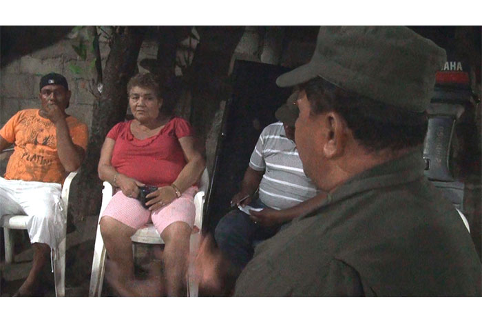 Gobierno acompaña a familias de Poneloya y Las Peñitas ante oleajes
