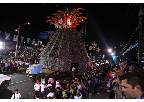 Alegría desbordante en Carnaval Alegría por la Vida