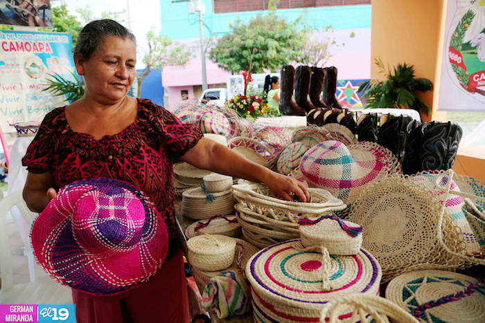 Boaco presenta sus productos en Feria Departamental en la Avenida de Bolívar a Chávez