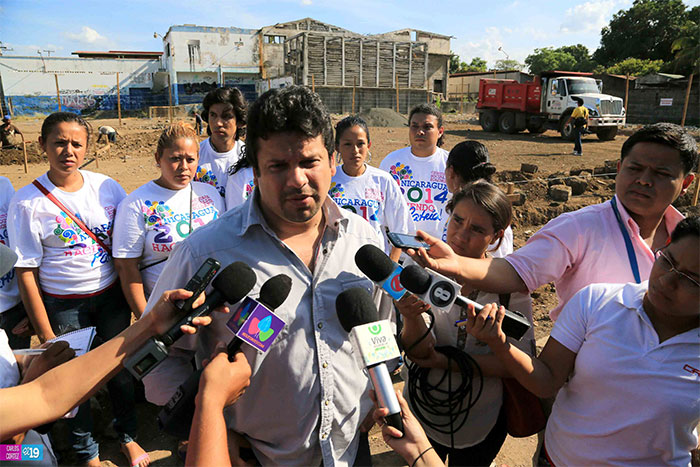 Avanza a buen ritmo construcción de viviendas para afectados por terremotos