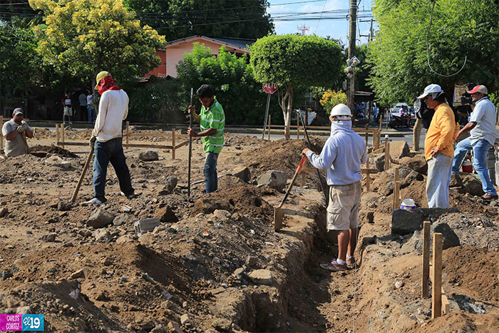 Avanza a buen ritmo construcción de viviendas para afectados por terremotos