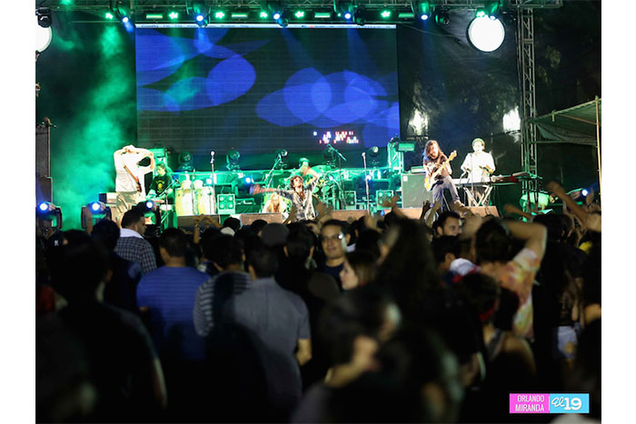 Vivieron el mejor festival musical "Como agua de mayo"
