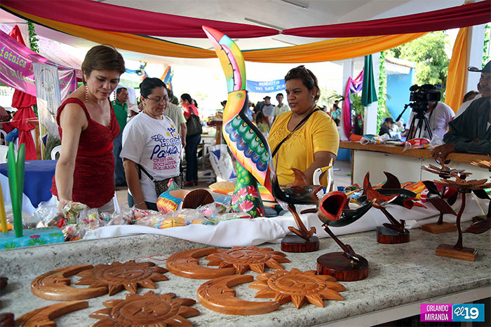 Río San Juan y Zelaya central exponen sus principales atractivos en tiangues de la Avenida de Bolívar a Chávez