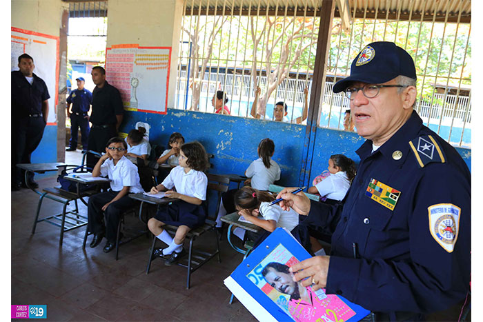 DGB continúa inspección en centros escolares afectados por terremotos