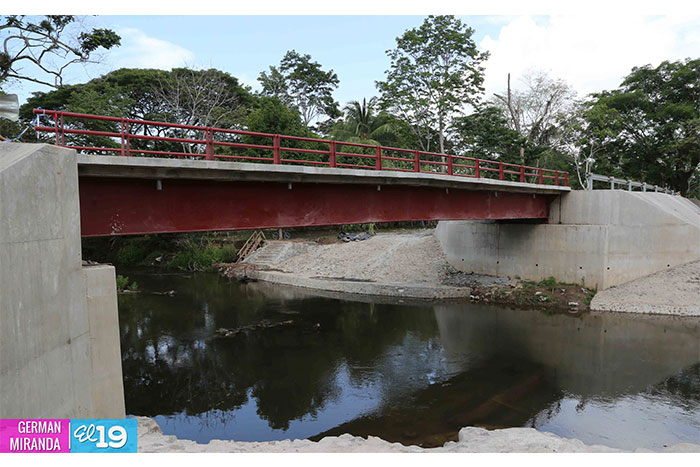 Gobierno Sandinista inaugura seis puentes y 10 km de carretera Cárdenas - Colon
