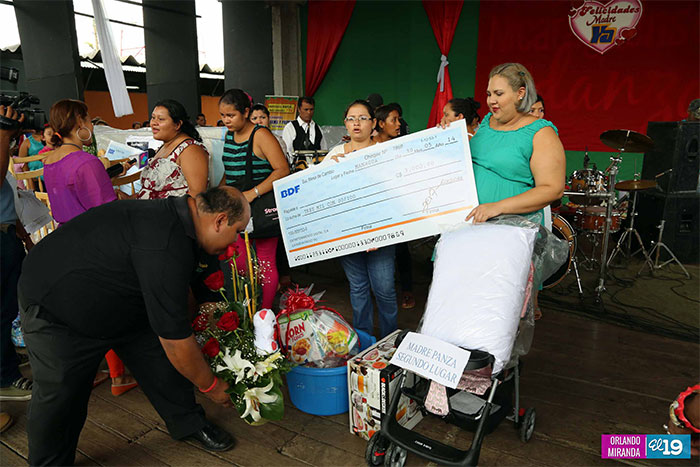 Tu Nueva Radio Ya celebra a lo grande el Día de las Madres
