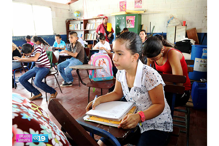 Con éxito avanzan programas de educación rural en Nicaragua