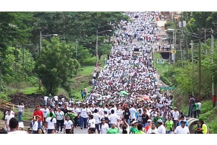 Estudiantes de la UNAN-León marchan masivamente en pro del Día Mundial del Medio Ambiente