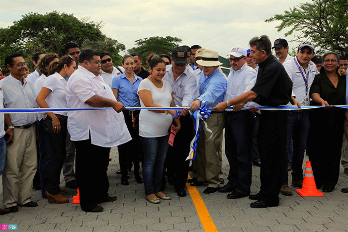 Gobierno Sandinista inaugura tramo de carretera Santa Rosa - Comalapa