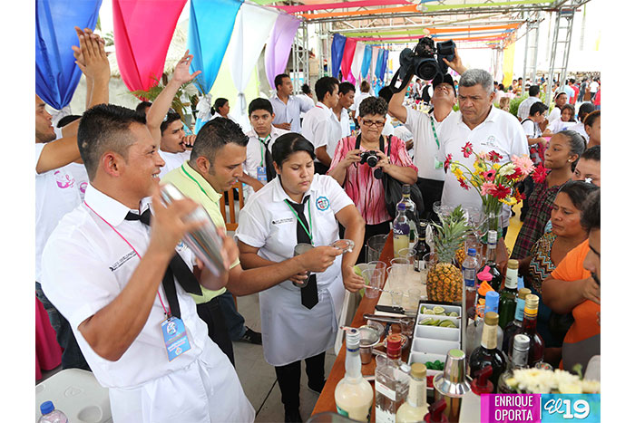 Realizan II Concurso Nacional de Bartender en Puerto Salvador Allende