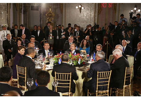 Daniel y Rosario participaron en Cumbre del SICA con Obama