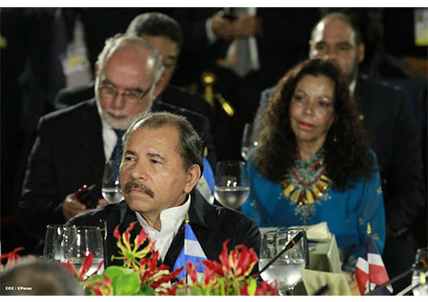Daniel y Rosario participaron en Cumbre del SICA con Obama