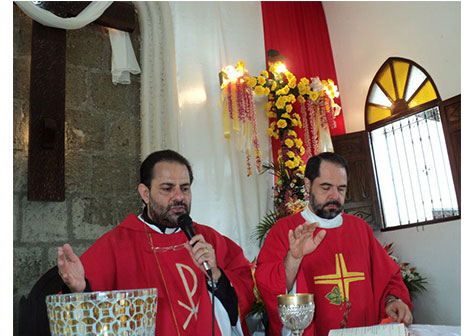 Carazo celebró a la Santa Cruz