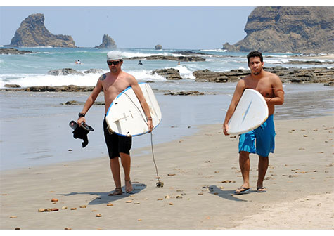 Realizan en Playa Maderas eliminatorias en Torneo Nacional de Surf 2013
