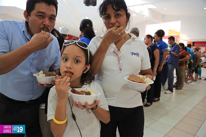 Escuela de Hotelería realiza exitoso festival gastronómico