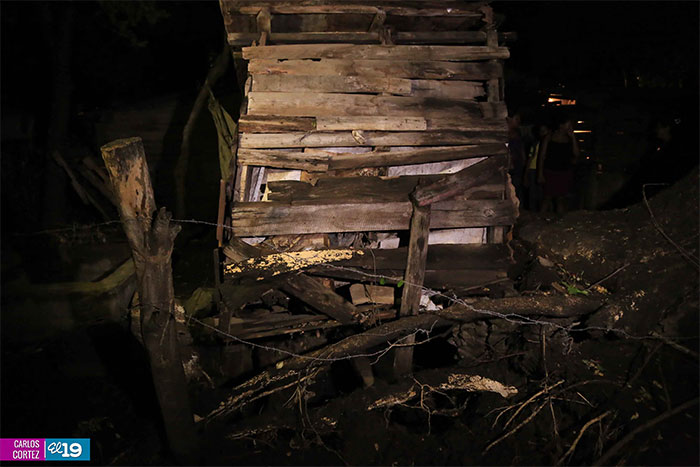 Gobierno brinda asistencia a familias afectadas por fuertes vientos en Tipitapa