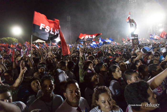 Daniel y Rosario presiden acto del 35/19 en Plaza de La Fé (FOTOS y VIDEOS)