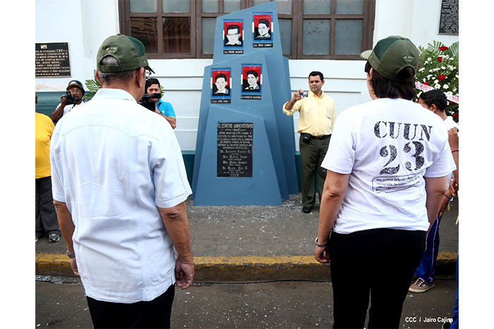 León conmemora 55 Aniversario del tránsito a la inmortalidad de los estudiantes del 59