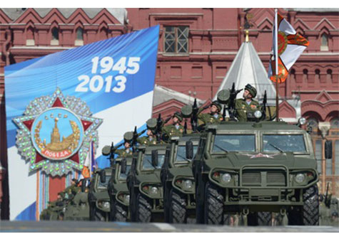Plaza Roja de Moscú acoge el desfile militar del aniversario de la Gran Victoria (VIDEO)