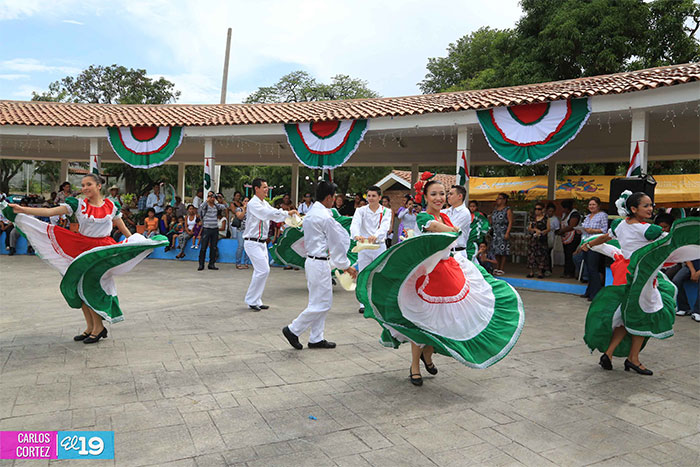 Hortalizas, café, artesanías y cultura jinotegana se exhiben con éxito en Avenida de Bolívar a Chávez