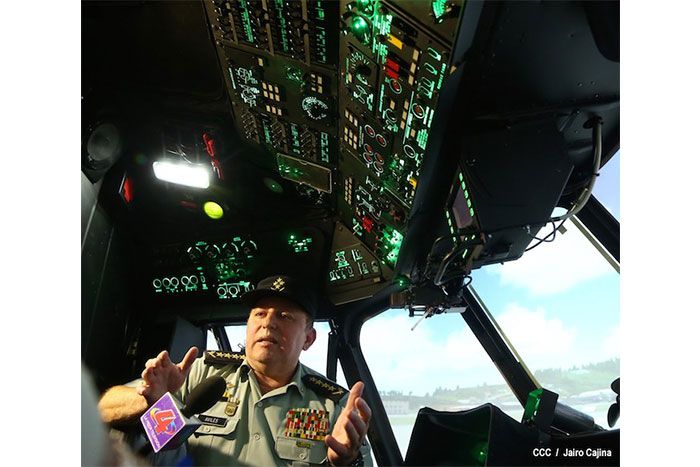 Ejército inaugura moderno complejo de simulación de helicópteros y paracaídas