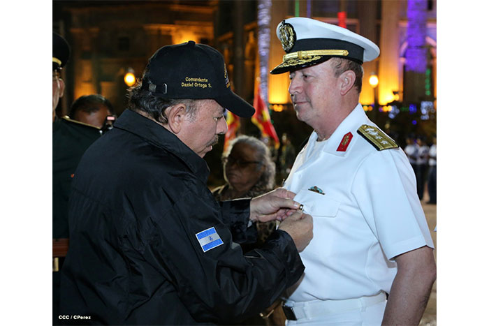 Daniel preside 34 aniversario de la Fuerza Naval del Ejército de Nicaragua