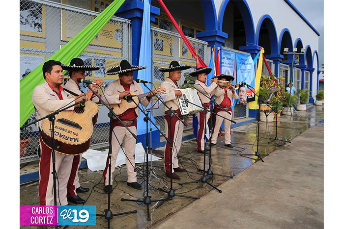 Masayas rinden homenaje a los comandantes Fidel Castro y Tomás Borge