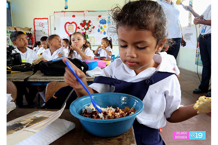 Gobierno Sandinista refuerza merienda escolar en el Corredor Seco