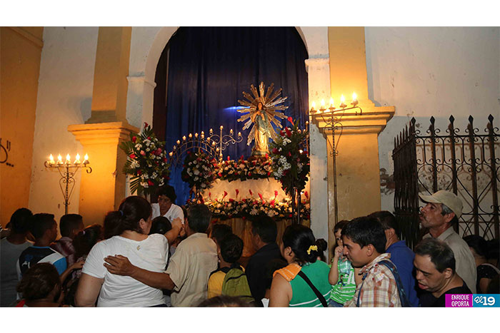 Fieles leoneses celebran 67 años de la Gritería Chiquita