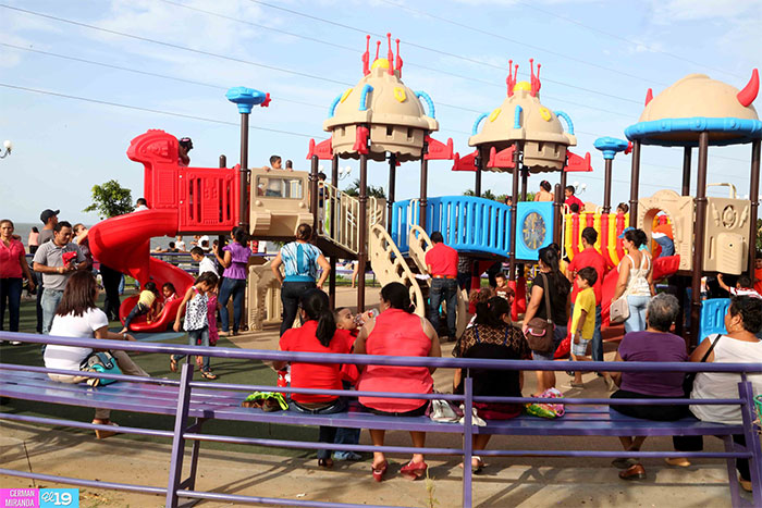 Managua ostenta gigantesco complejo de atracciones 