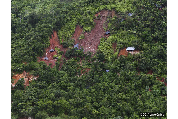 Gobierno abocado a labores de rescate