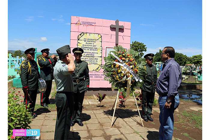Realizan misa y entrega de ofrenda floral a héroes y mártires de Tipitapa