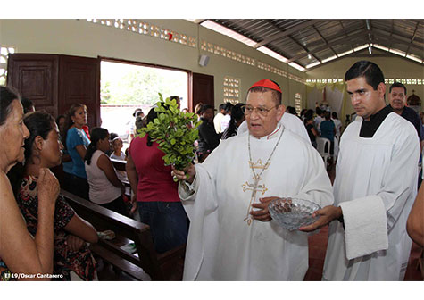 Cardenal Miguel invita a familias nicaragüenses a imitar a la Virgen María en el Amor al prójimo
