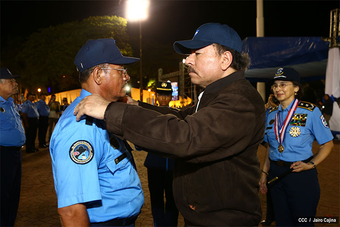 Presidente Daniel encabeza acto del 35 Aniversario de la Policía Nacional
