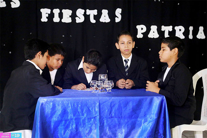 Celebran Independencia de Centroamérica en colegios públicos