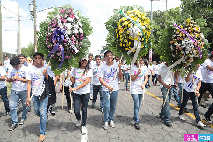 Juventud revolucionaria rinde homenaje a Rigoberto López Pérez
