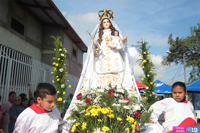 Celebran a la Virgen de La Merced en el Barrio Larreynaga
