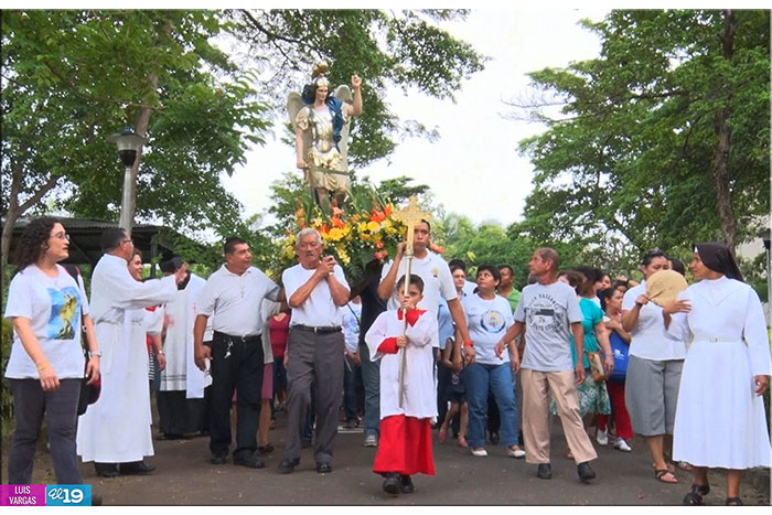Fieles celebran en Catedral de Managua Día del Arcángel Miguel