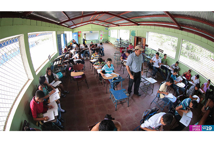 Gobierno continúa impulsando la Educación Rural a Distancia