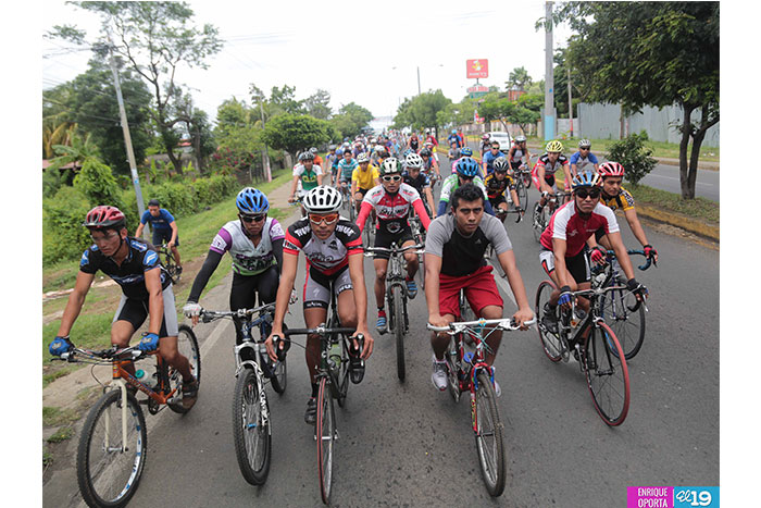 Deportistas de Masaya rinden homenaje a Benjamin Zeledón