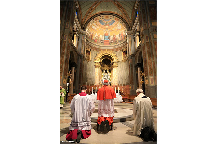 Cardenal Brenes toma posesión de Parroquia San Joaquín, en Roma