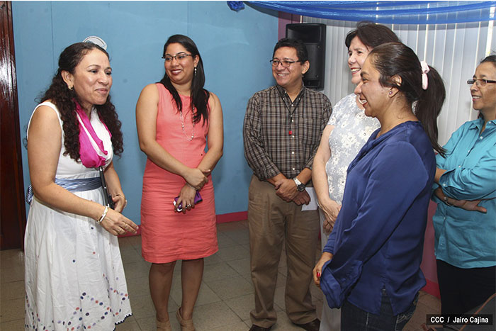 Llega a Nicaragua vice presidenta de Perú