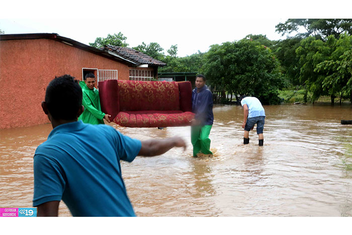 Brindan atención a familias de Rivas afectadas por temporal