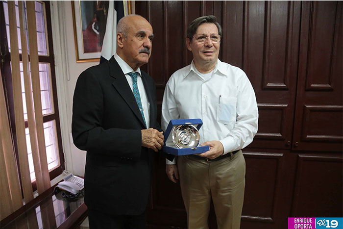 Director Fondos OPEP recorre proyectos de electrificación