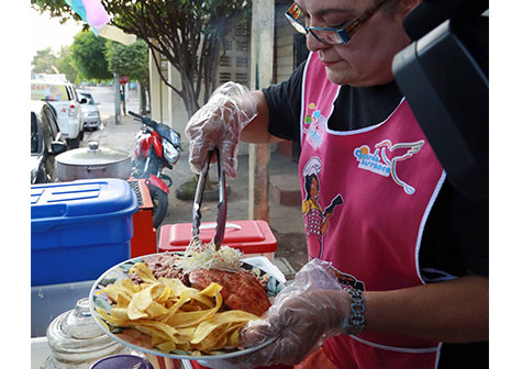 Premian a ganadores de La Fritanga más limpia del distrito VII de Managua